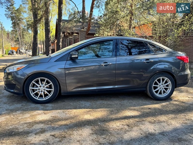 Седан Ford Focus 2016 в Киеве