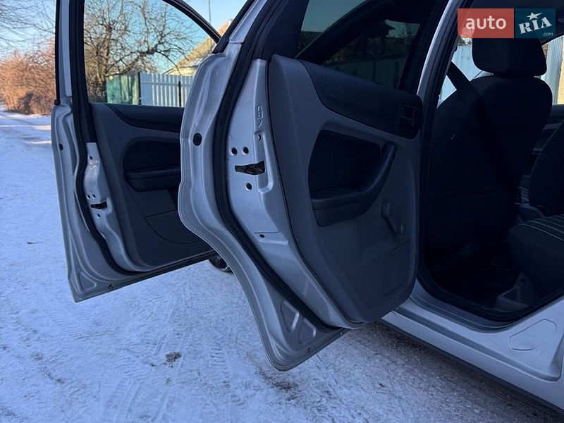 Хетчбек Ford Focus 2008 в Кременчуці