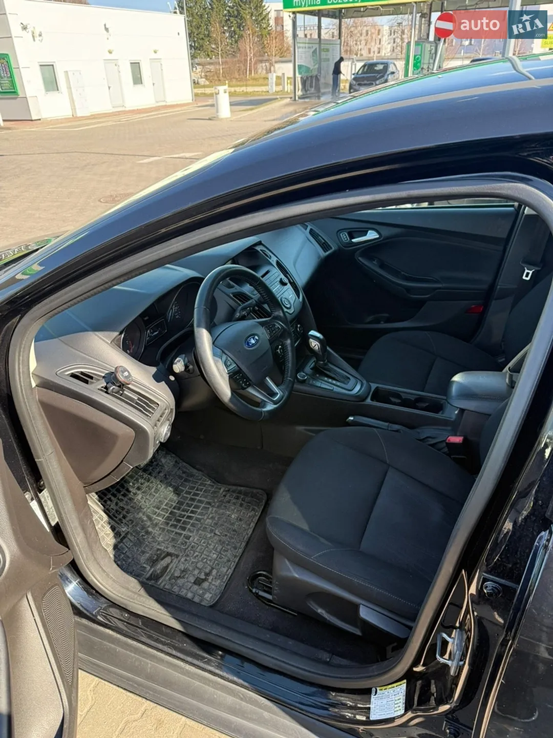 2015 Ford Focus - мініатюра 16