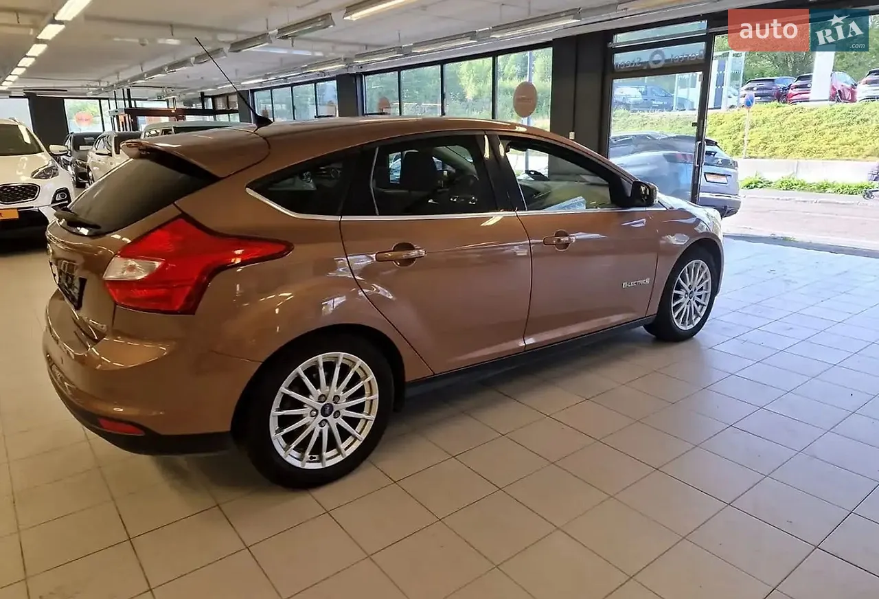 2013 Ford Focus - мініатюра 10
