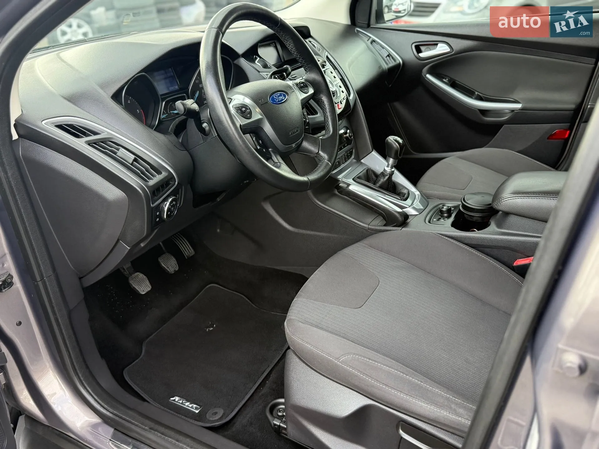2012 Ford Focus - мініатюра 18
