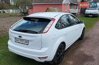 Хэтчбек Ford Focus 2011 в Киеве