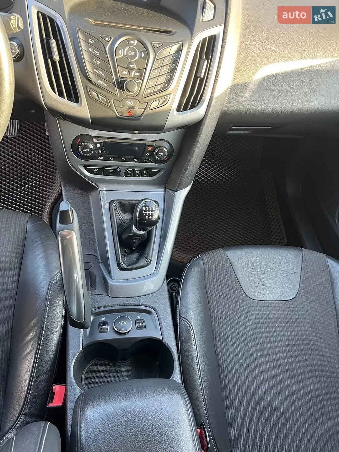 2011 Ford Focus - мініатюра 19