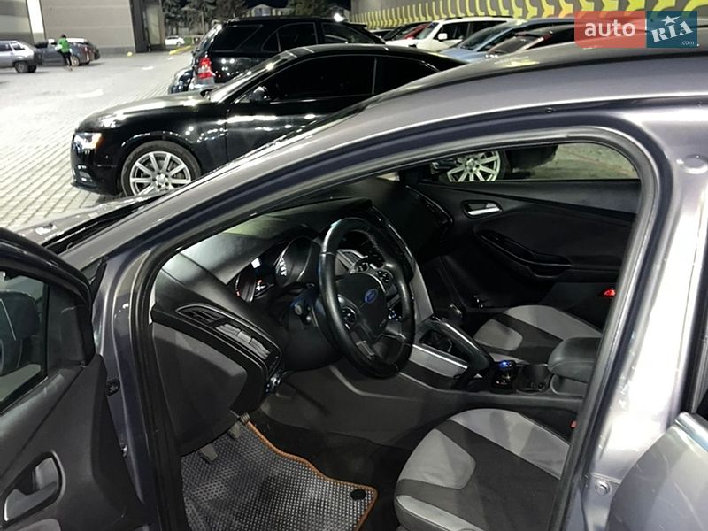 Седан Ford Focus 2013 в Ивано-Франковске