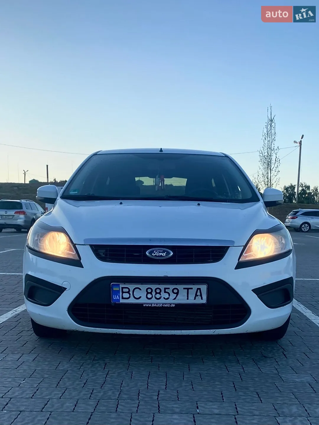 2010 Ford Focus - мініатюра 2
