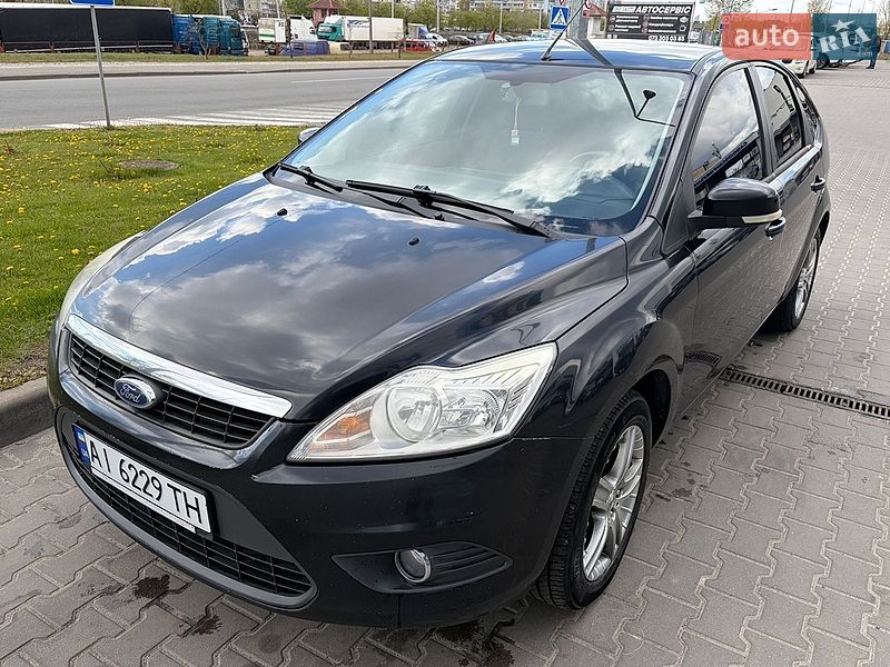 Хэтчбек Ford Focus 2011 в Киеве