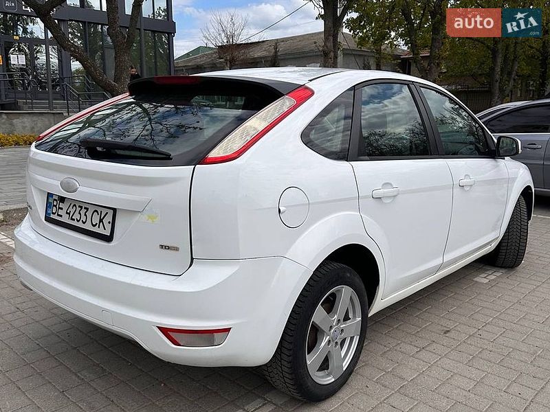 Хэтчбек Ford Focus 2008 в Вознесенске