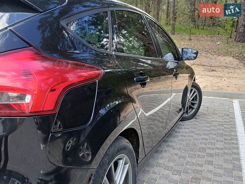 Хетчбек Ford Focus 2015 в Обухові
