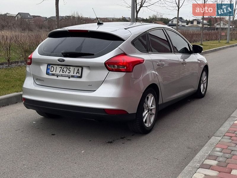 Хетчбек Ford Focus 2016 в Дніпрі