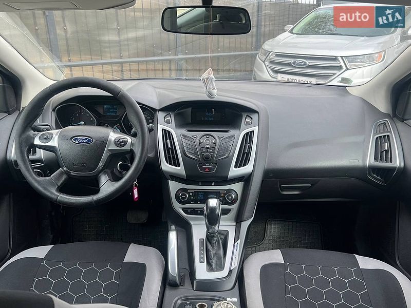 Хэтчбек Ford Focus 2013 в Киеве
