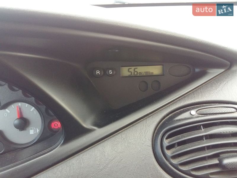Универсал Ford Focus 2003 в Новояворовске