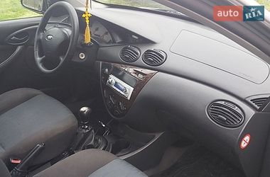 Универсал Ford Focus 2003 в Новояворовске