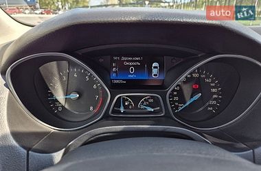 Хетчбек Ford Focus 2016 в Дніпрі