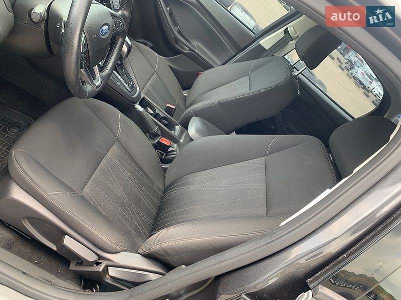 Хэтчбек Ford Focus 2016 в Одессе