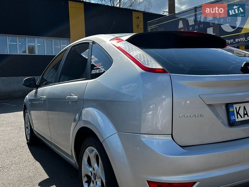 Хэтчбек Ford Focus 2011 в Киеве
