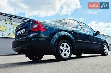 Седан Ford Focus 2005 в Києві