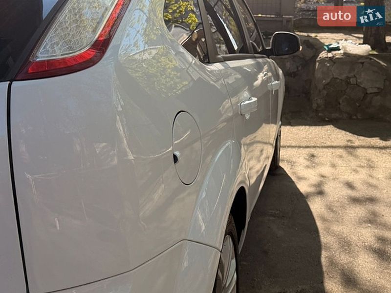 Хетчбек Ford Focus 2011 в Києві