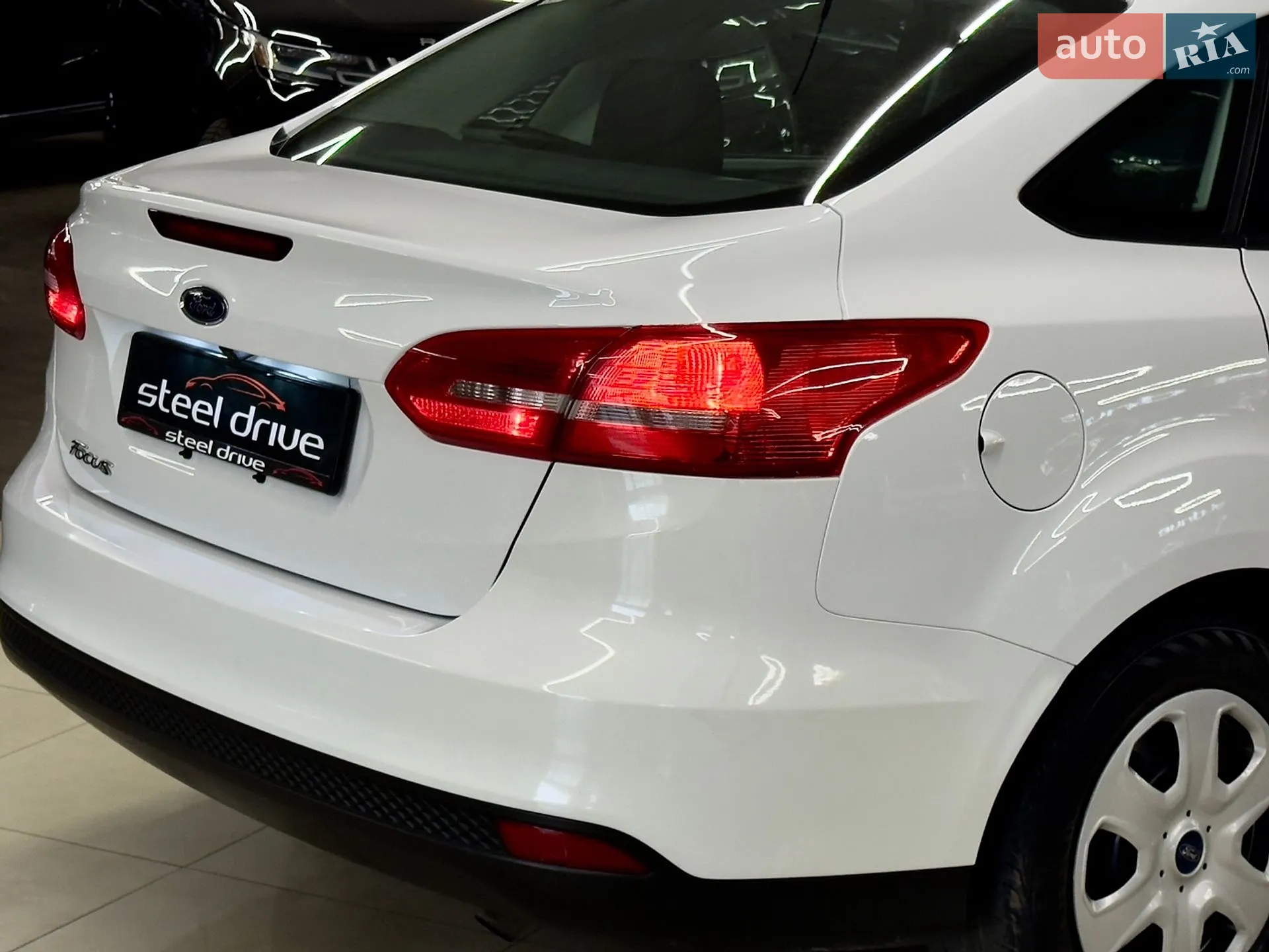 2017 Ford Focus - мініатюра 13