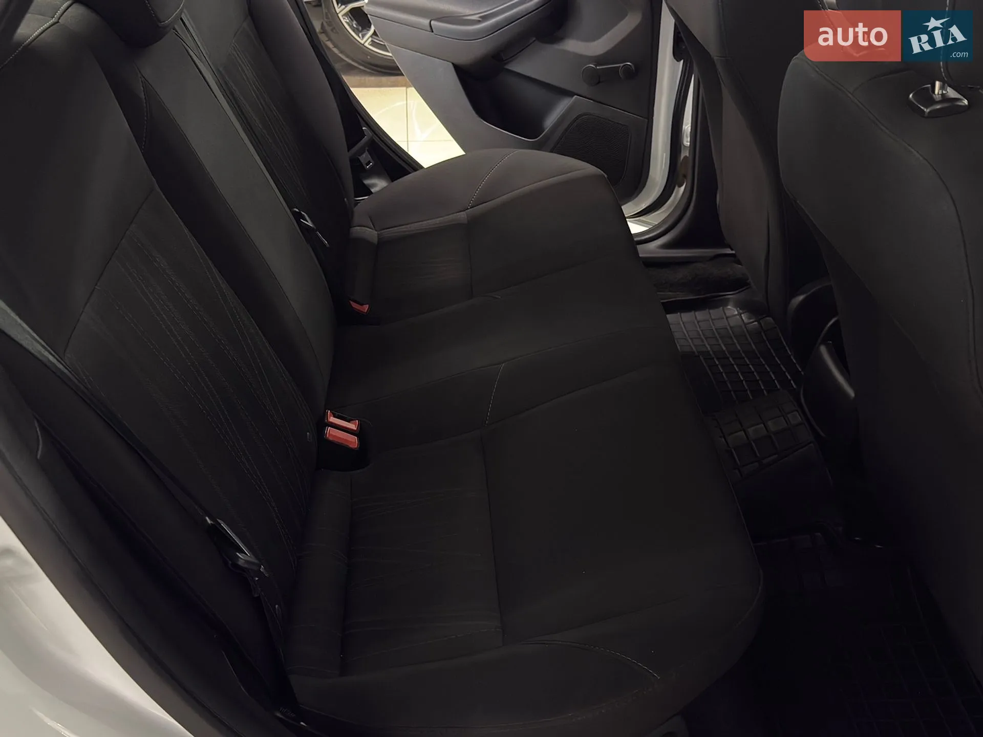 2017 Ford Focus - мініатюра 24