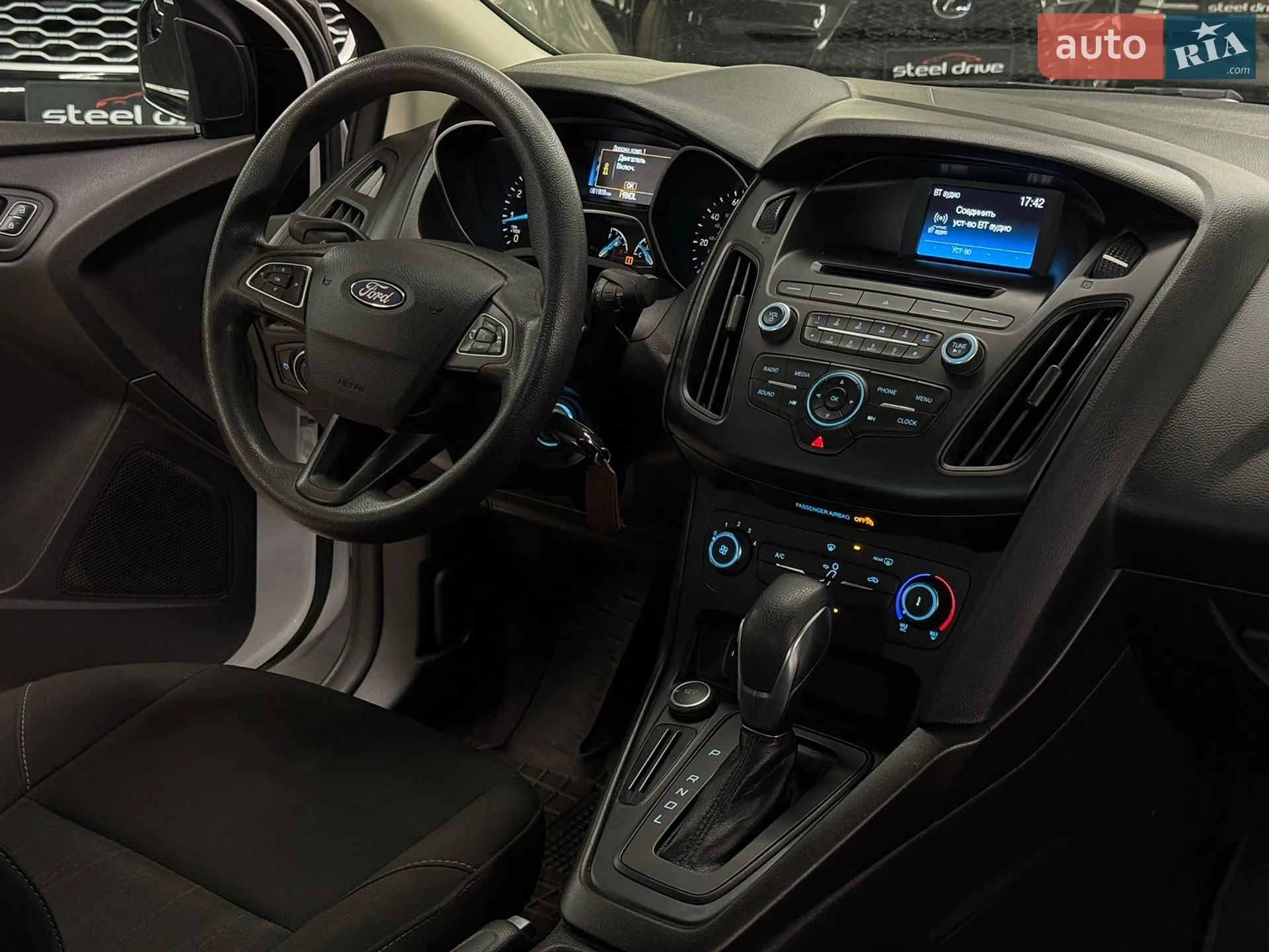 2017 Ford Focus - мініатюра 28