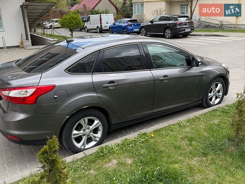 Седан Ford Focus 2012 в Львові