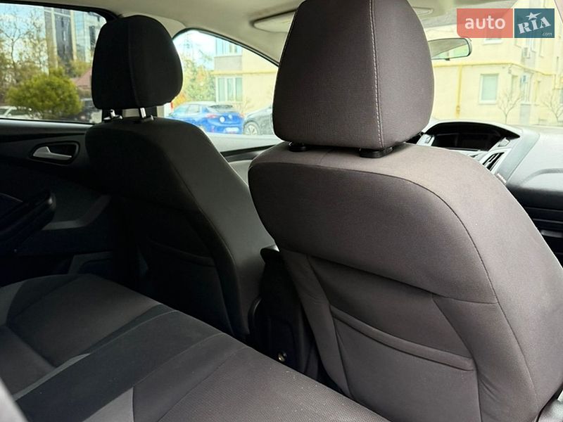 Седан Ford Focus 2012 в Львові