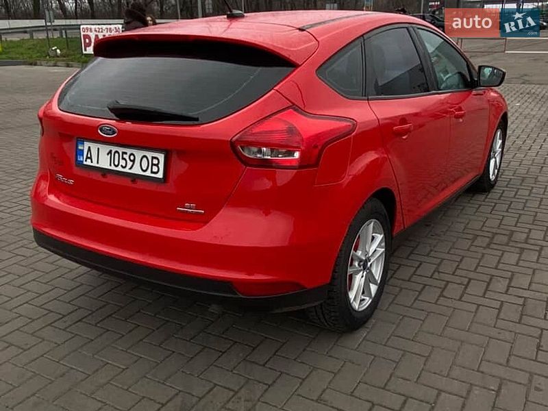 Хэтчбек Ford Focus 2016 в Софиевской Борщаговке