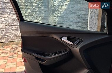 Седан Ford Focus 2015 в Киеве