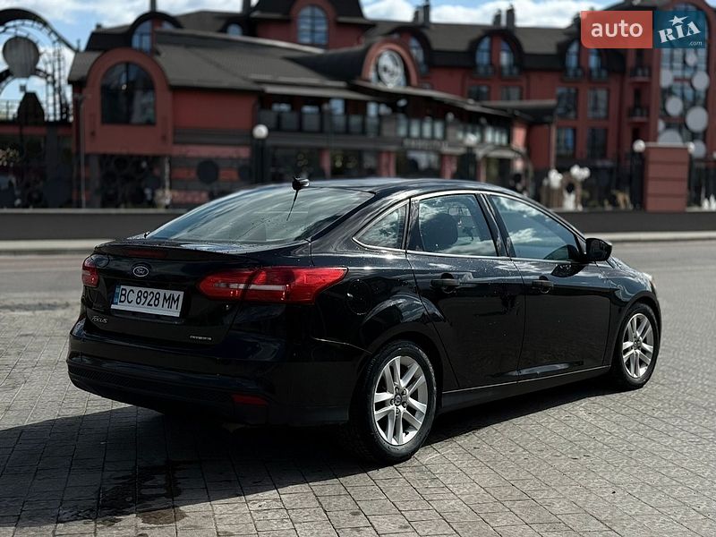 Седан Ford Focus 2015 в Дрогобичі