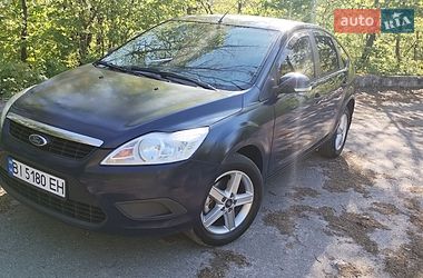 Хэтчбек Ford Focus 2011 в Полтаве