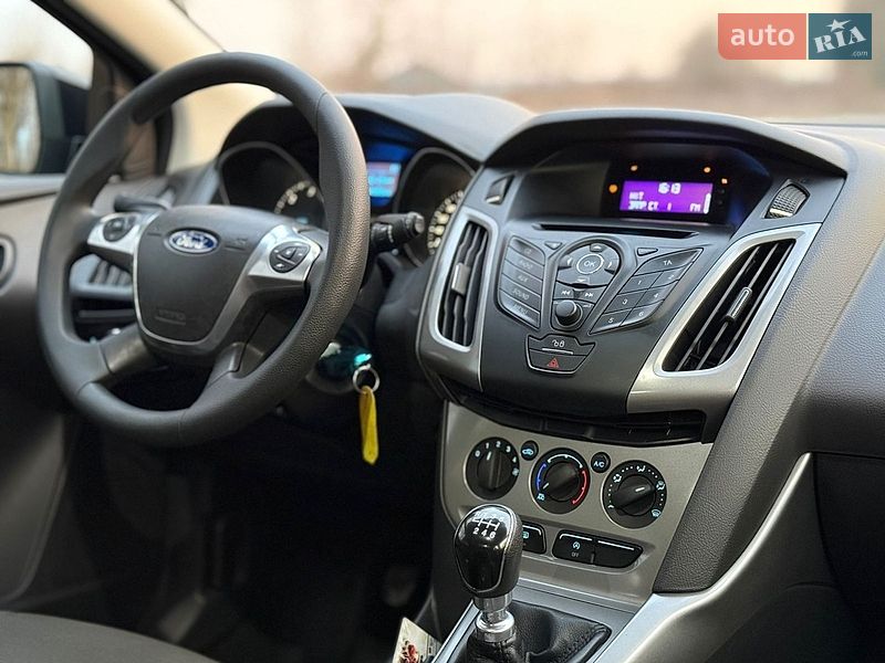 Хэтчбек Ford Focus 2011 в Киеве