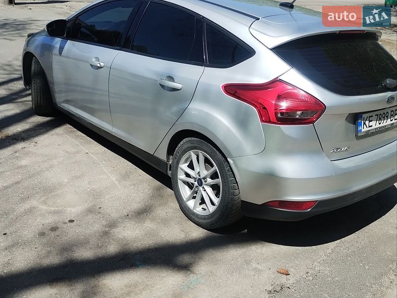Хетчбек Ford Focus 2017 в Дніпрі