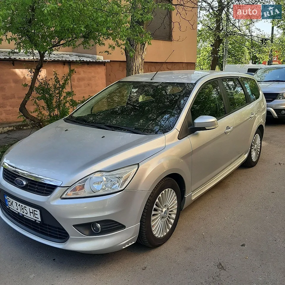 2010 Ford Focus - мініатюра 12