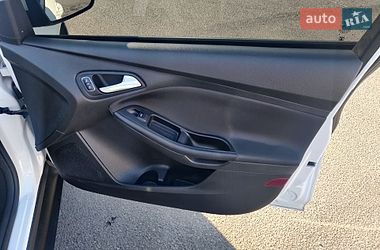Седан Ford Focus 2015 в Киеве