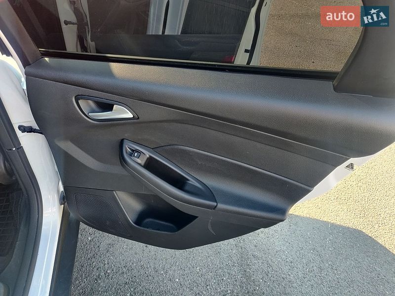 Седан Ford Focus 2015 в Киеве