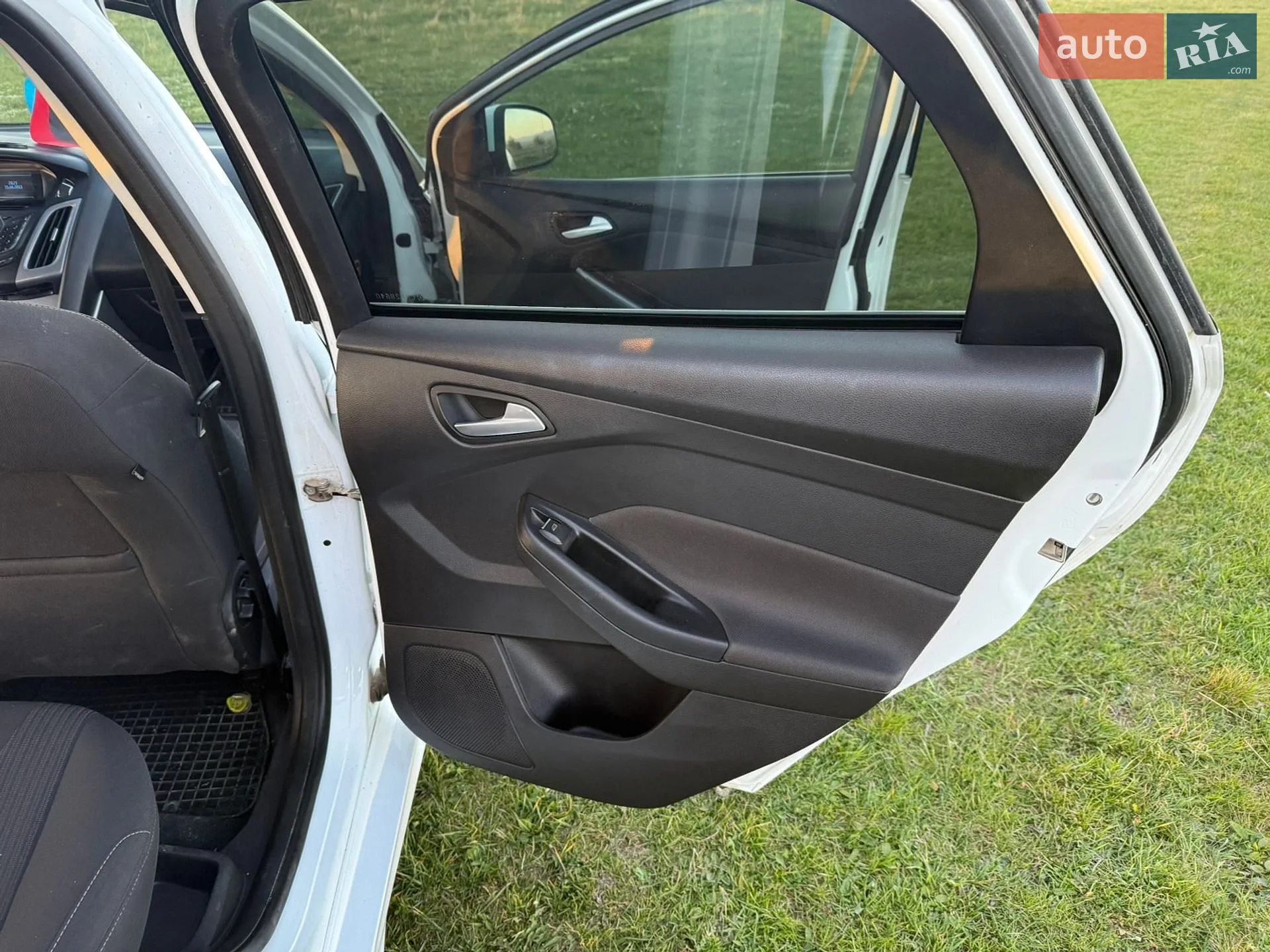 2013 Ford Focus - мініатюра 17
