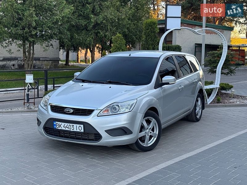 Універсал Ford Focus 2008 в Сарнах