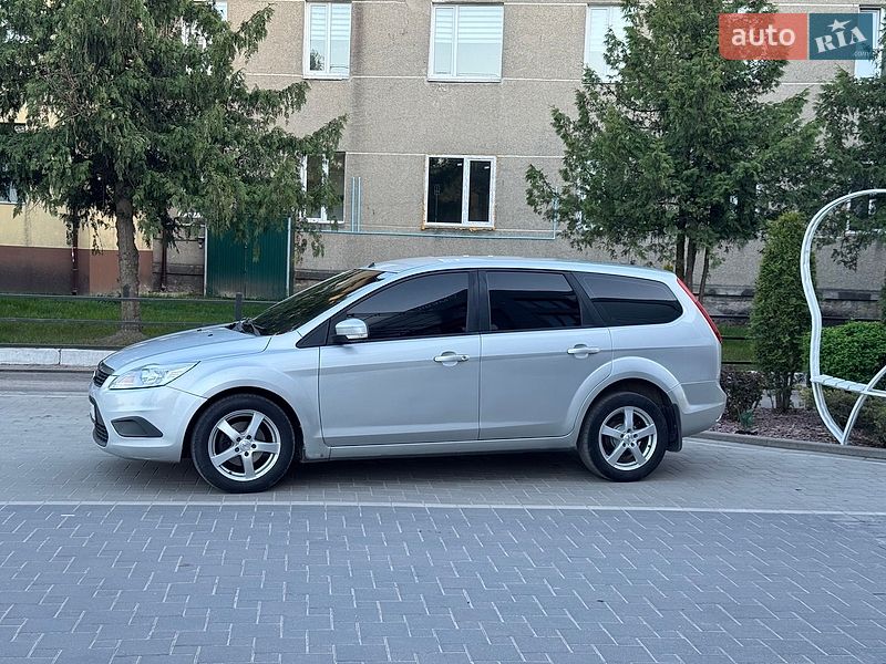 Універсал Ford Focus 2008 в Сарнах