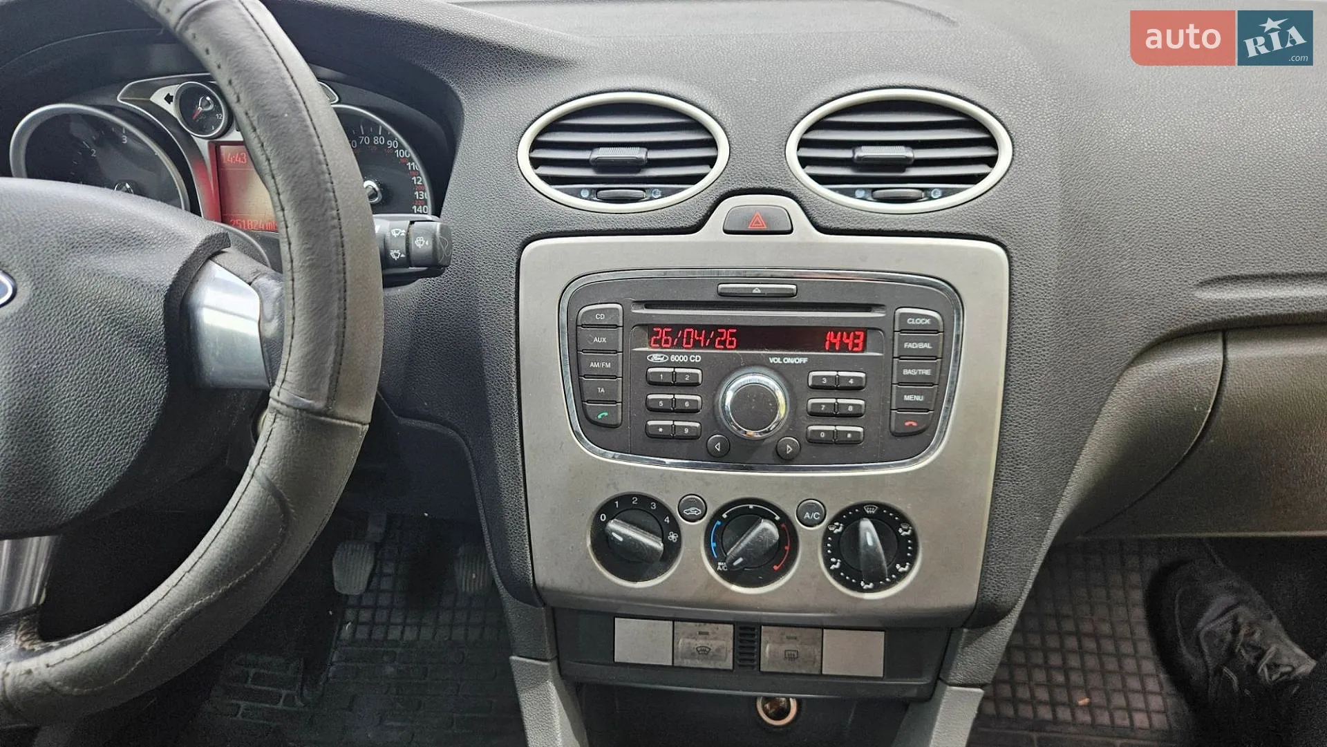 2011 Ford Focus - мініатюра 21