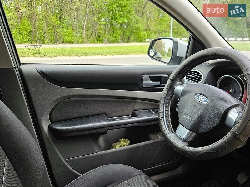 Хетчбек Ford Focus 2011 в Білгороді-Дністровському