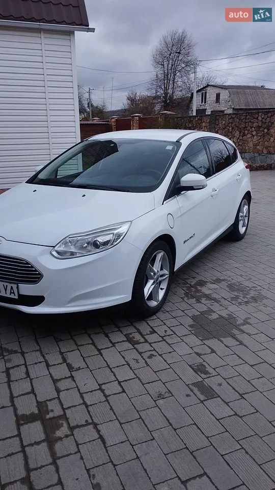 2016 Ford Focus - мініатюра 23