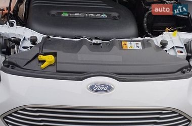 Хетчбек Ford Focus 2015 в Житомирі
