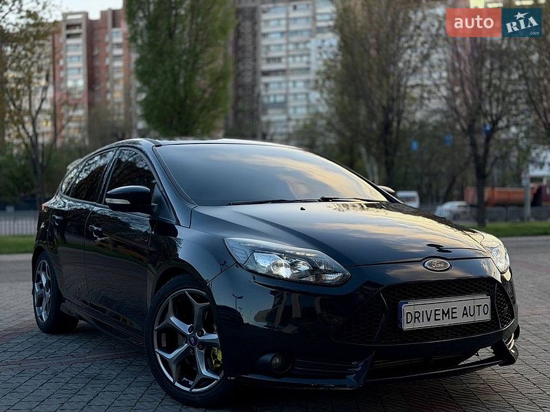 Хетчбек Ford Focus 2012 в Дніпрі