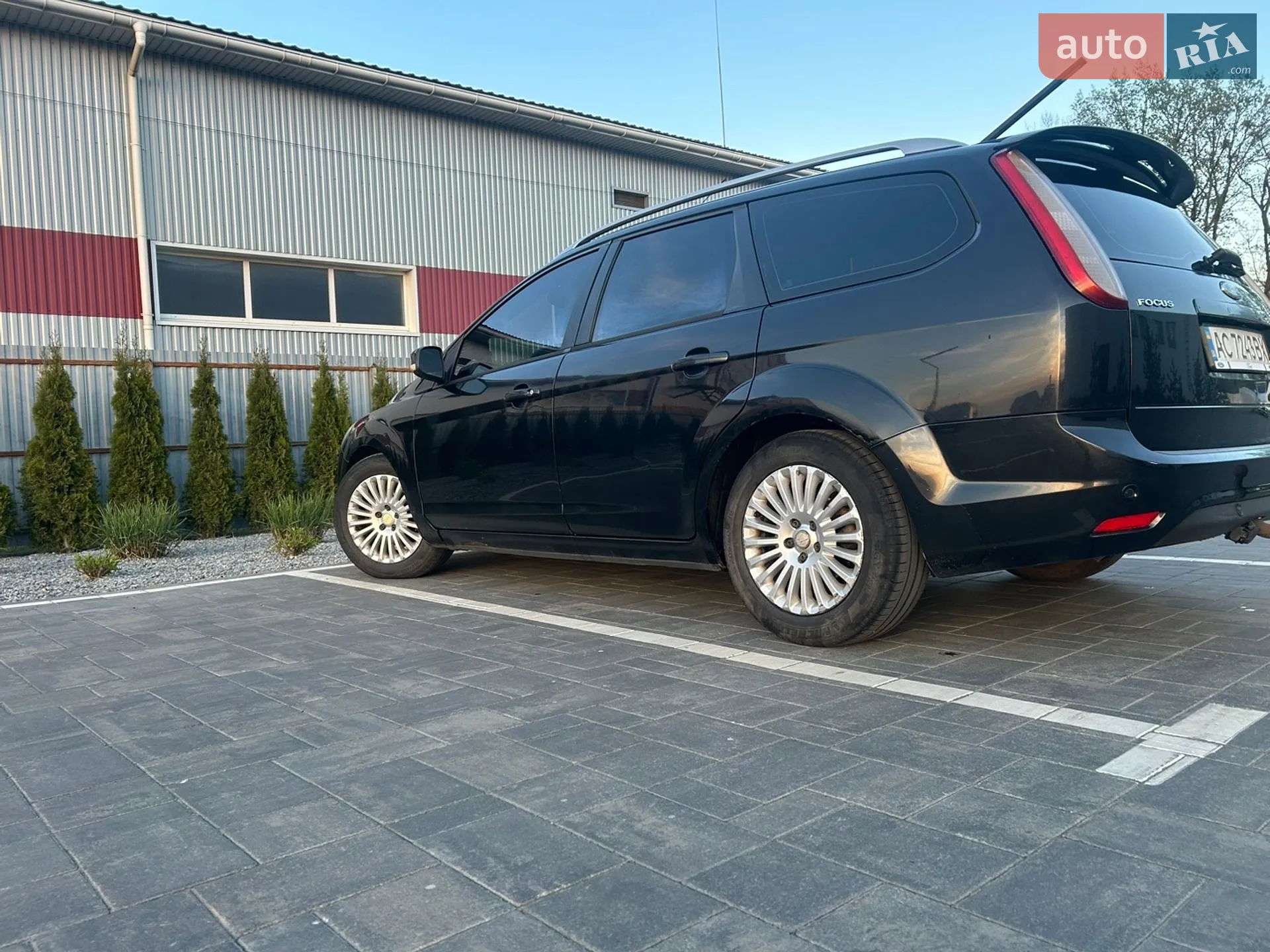 2010 Ford Focus - мініатюра 21