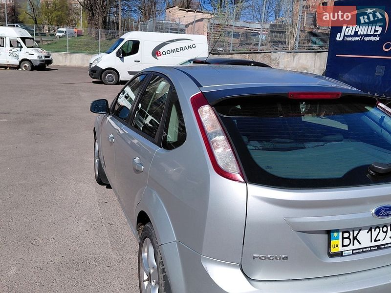 Хетчбек Ford Focus 2011 в Рівному