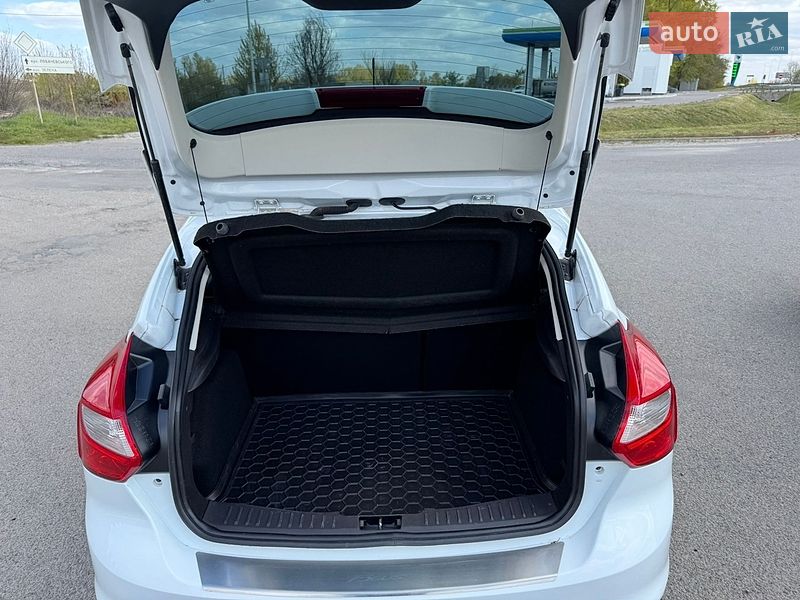 Хетчбек Ford Focus 2013 в Полтаві