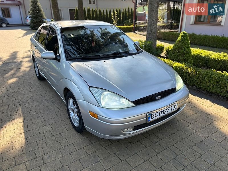 Седан Ford Focus 2001 в Городку