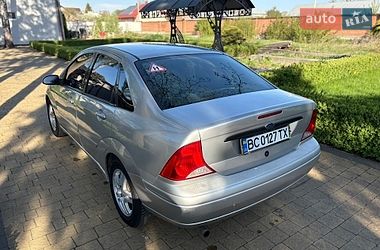Седан Ford Focus 2001 в Городку
