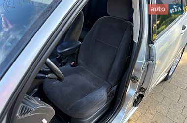 Седан Ford Focus 2001 в Городку
