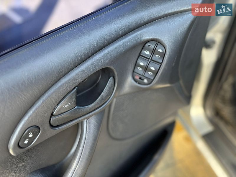 Седан Ford Focus 2001 в Городку